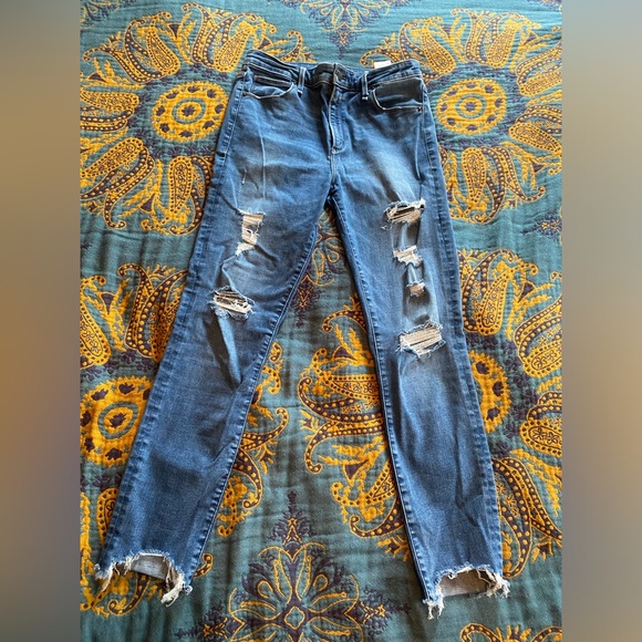 Abercrombie & Fitch Simone high rise distressed jeans size 29/8R 🌻 - Picture 1 of 10